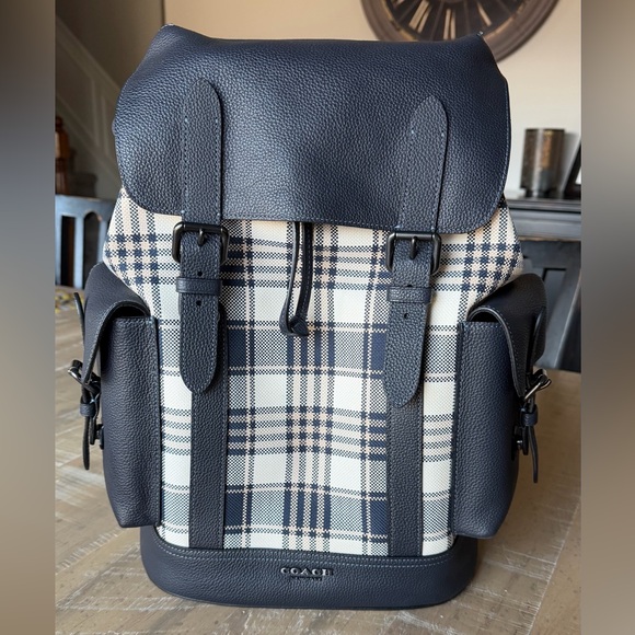 coach cream canvas and black leather backpack West In Blocked Signature With Varsity Stripe Kh C9967 Upgrade your everyday carry with the Coach Hudson Backpack Coach Black & Cream Plaid